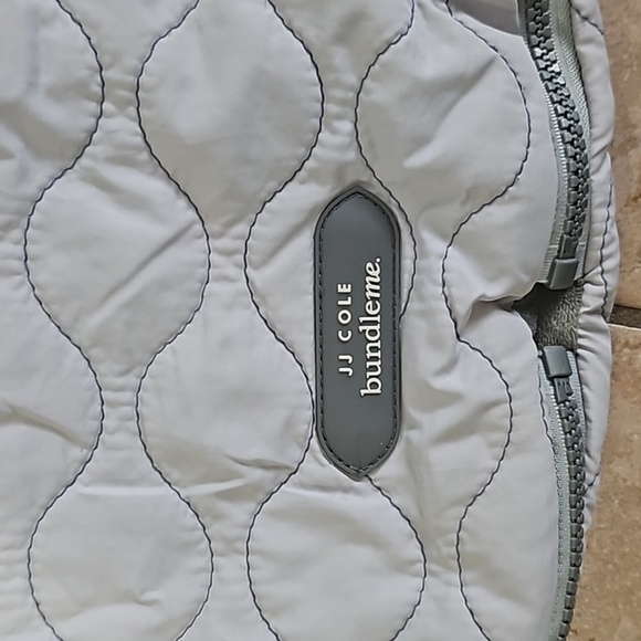 JJ Cole car seat winter wrap - Picture 2 of 3